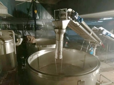 大型釀酒設備層 高效、安全與創新的釀酒工藝